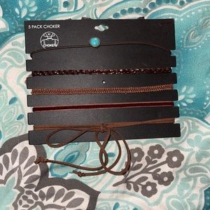 5 chokers